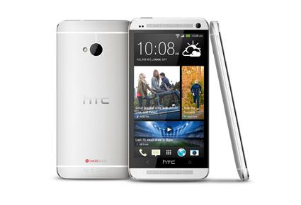 رائد يكشف عن مواصفات هاتف HTC One الجديد